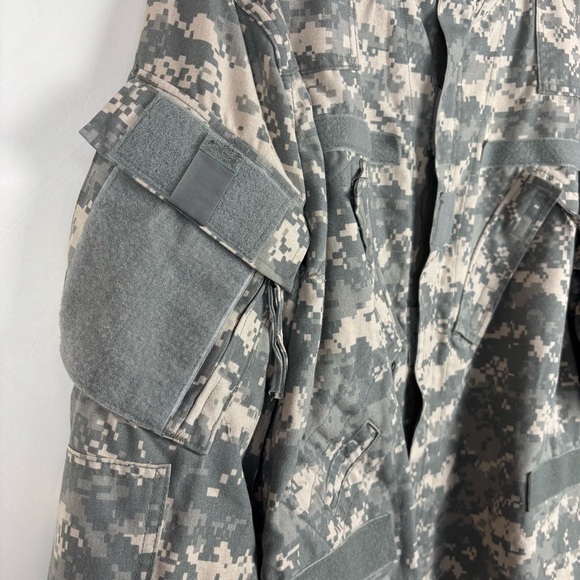 US Army ACU Field Jacket Large Short UCP Digital Camo Shell NSN 8415-01-526-9649 - Picture 5 of 15